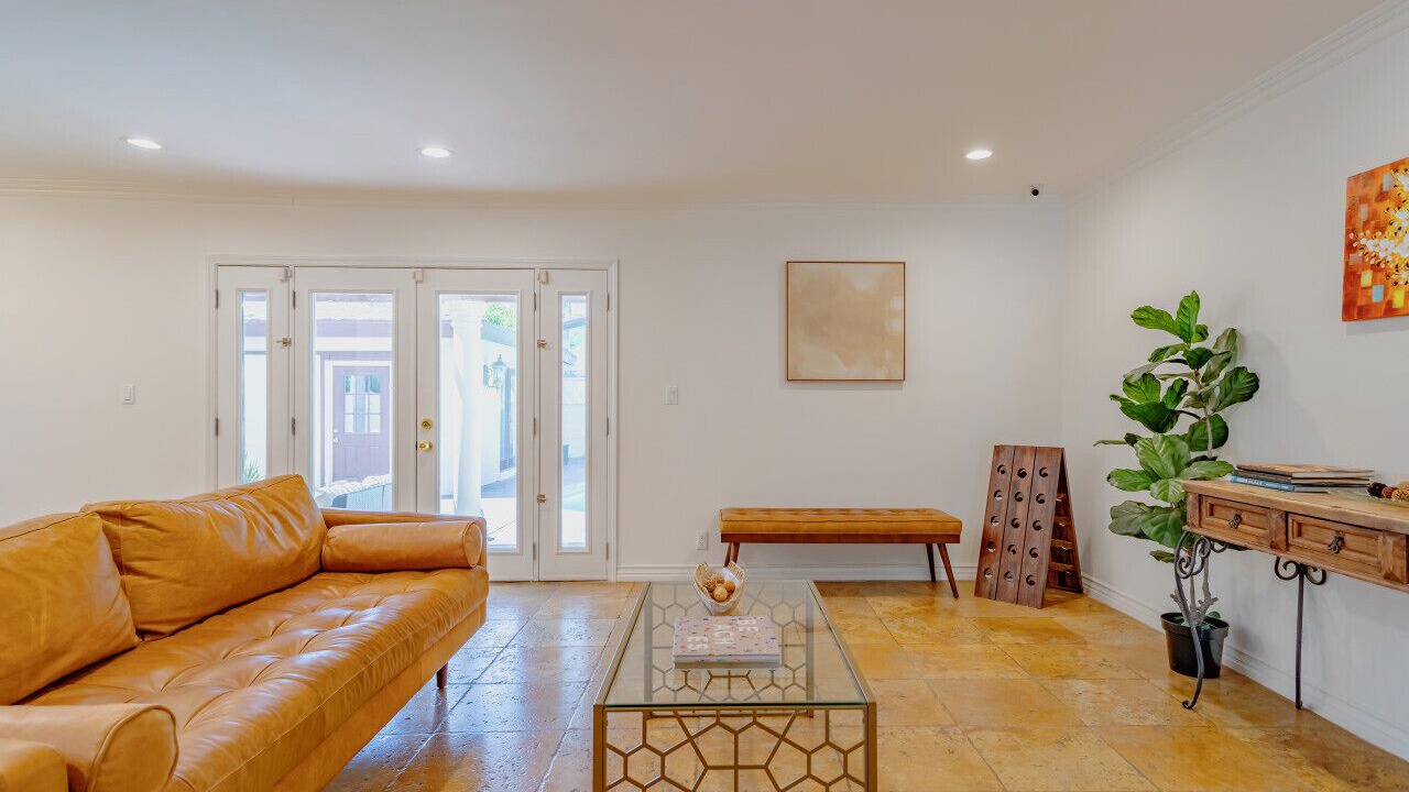 Photo of Livingroom in Sherman Oaks