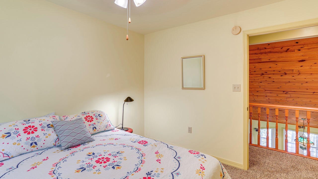 Photo of Bedroom in Mammoth Spring