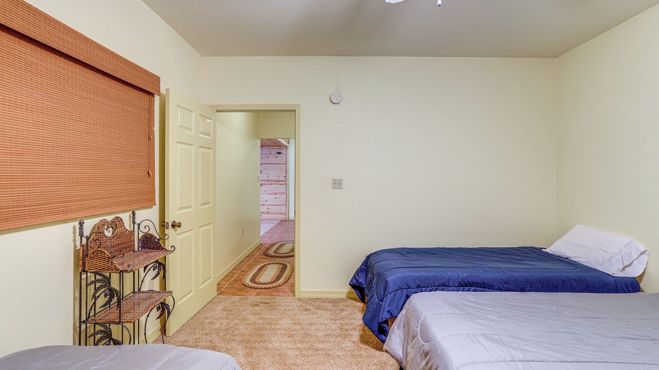 Photo of Bedroom in Mammoth Spring
