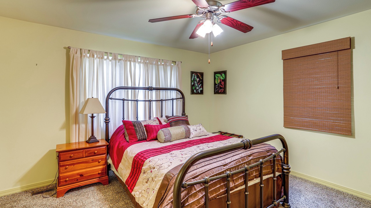 Photo of Bedroom in Mammoth Spring