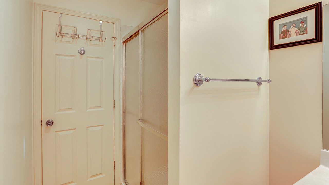 Photo of Bathroom in Mammoth Spring