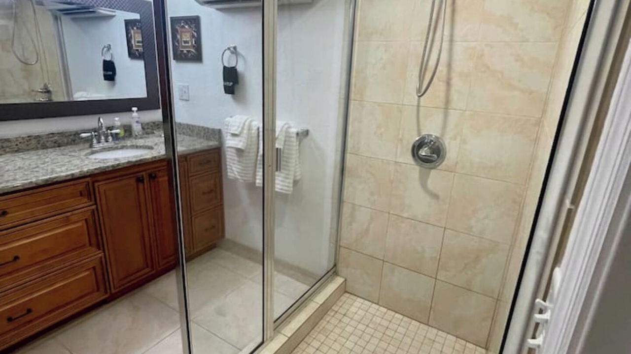 Photo of Bathroom in Inglis