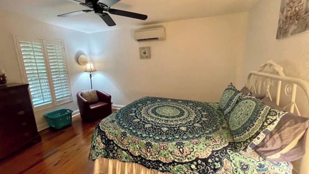 Photo of Bedroom in Inglis
