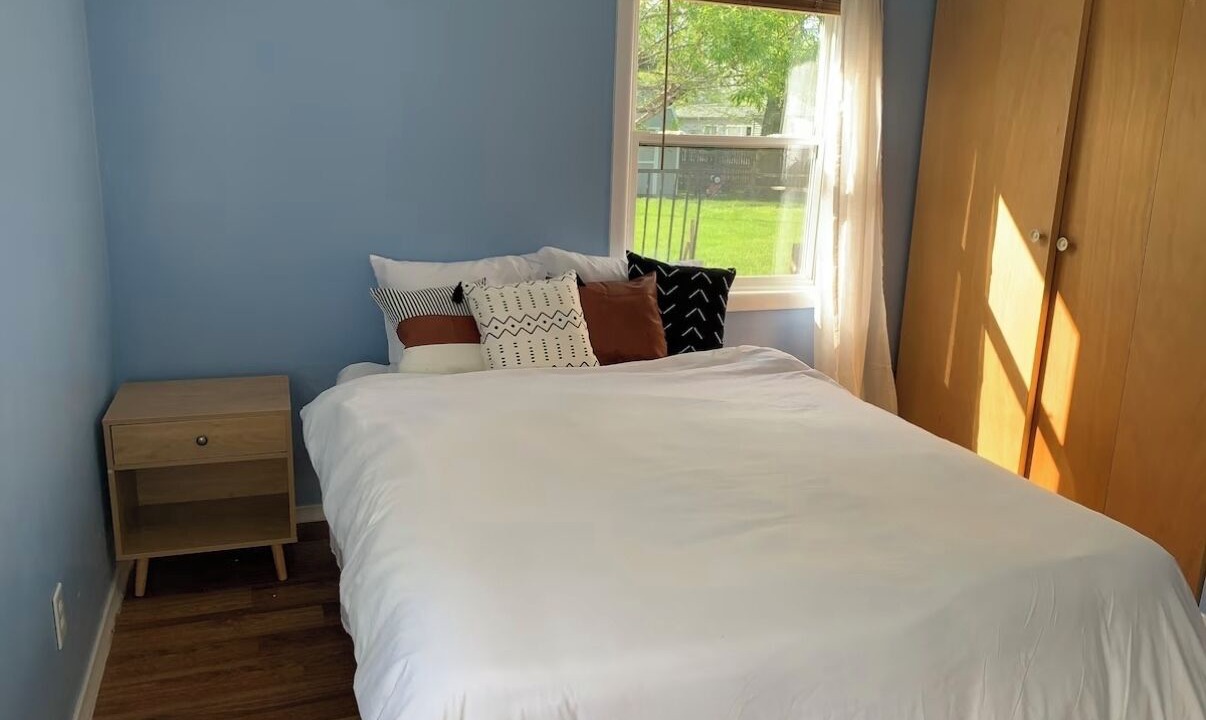 Photo of Bedroom in Champaign