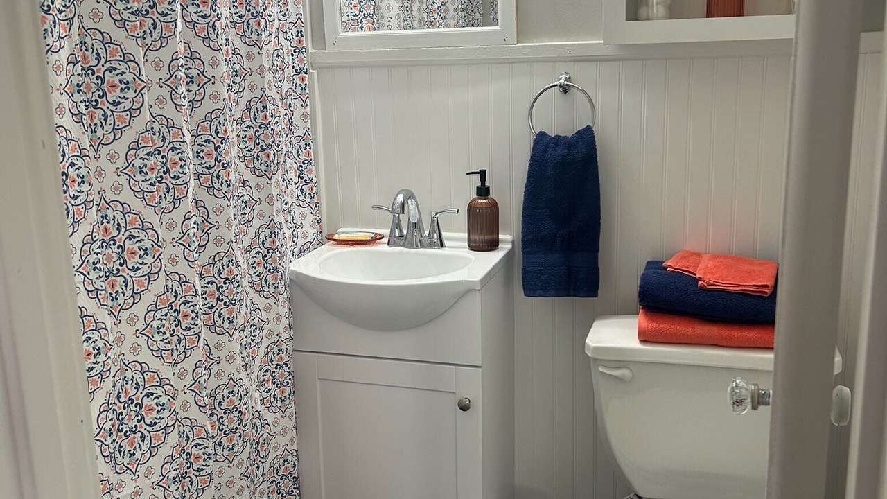 Photo of Bathroom in Arkansas City