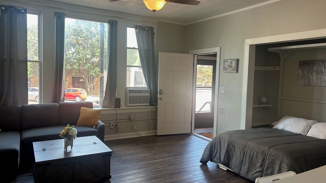 Photo of Bedroom in Arkansas City
