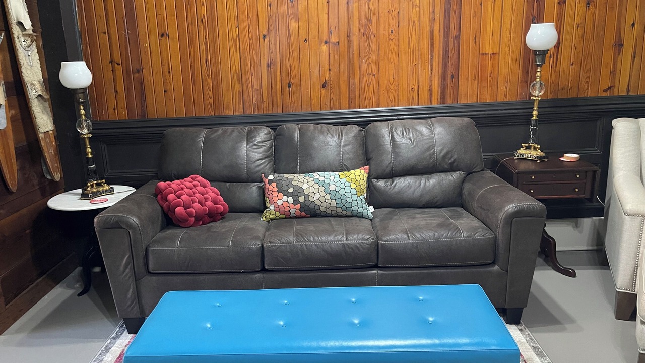 Photo of Livingroom in Van Buren