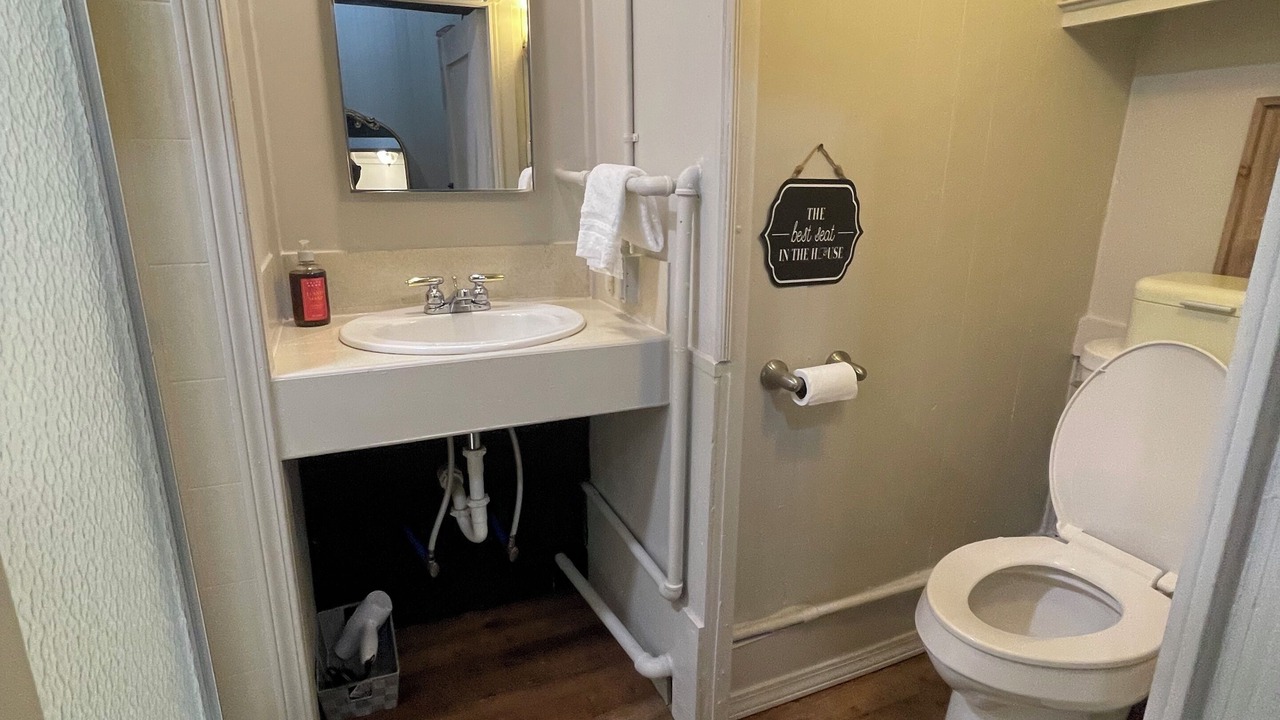 Photo of Bathroom in Van Buren