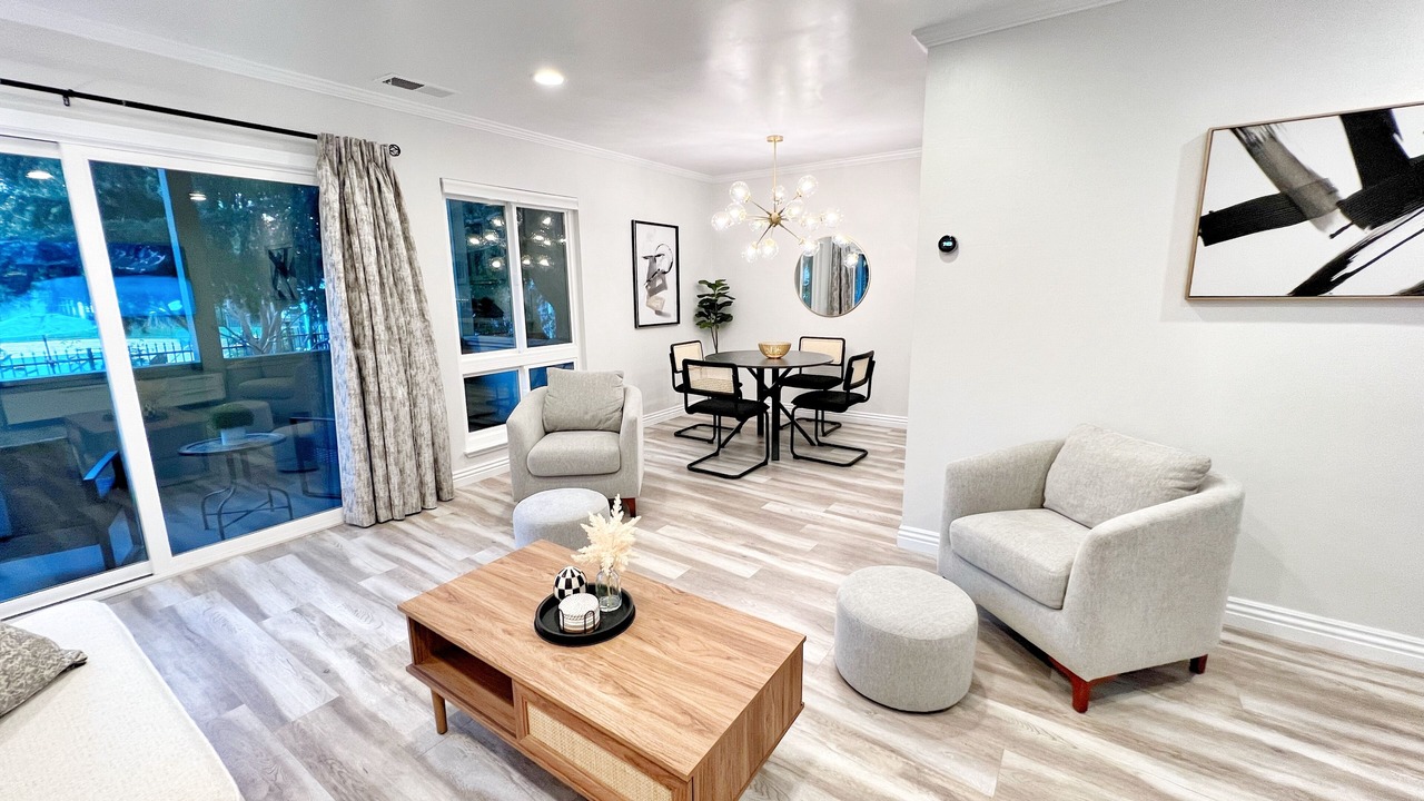 Photo of Livingroom in Snail