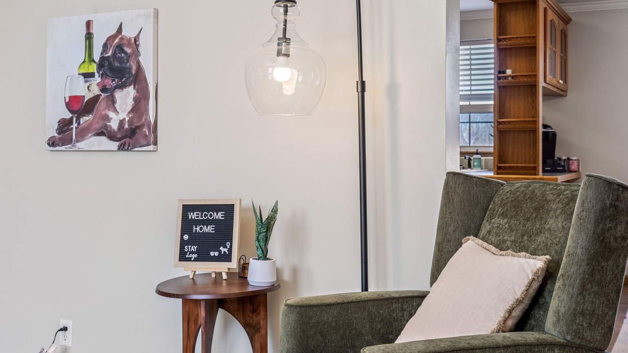 Photo of Livingroom in Plainview