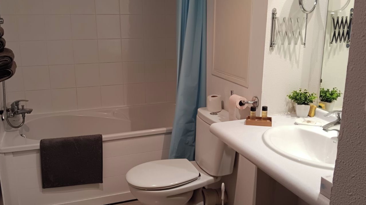 Photo of Bathroom in Lourdes