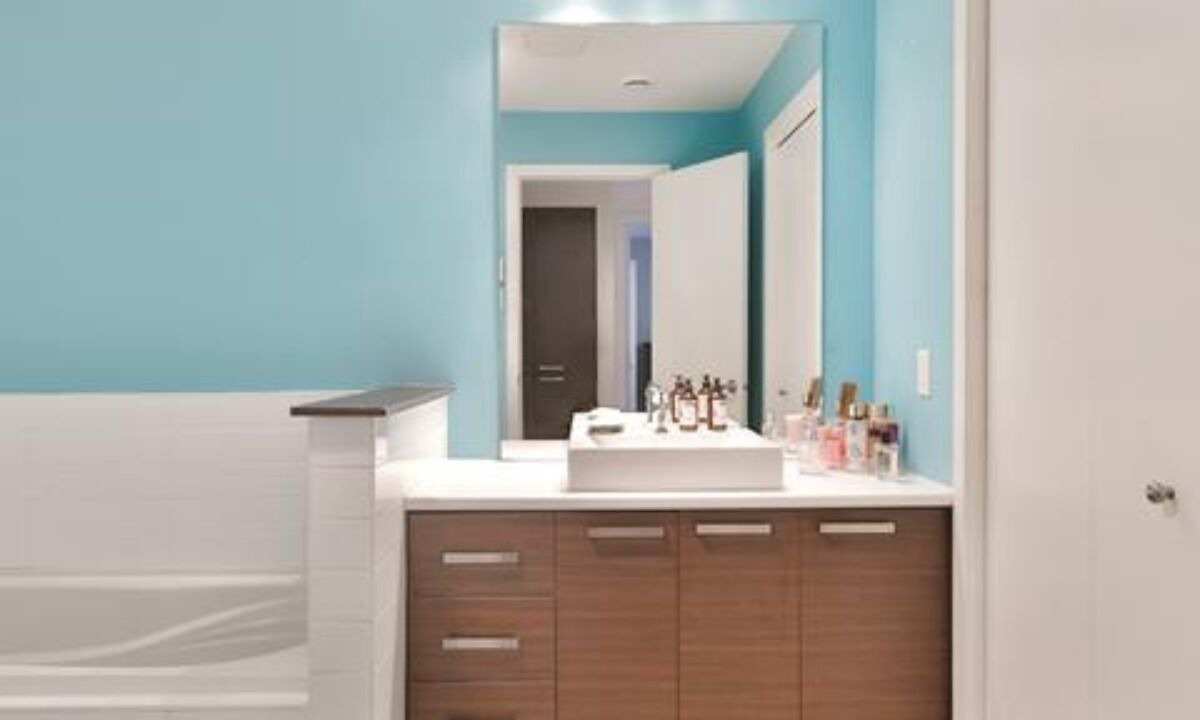 Photo of Bathroom in Saint-Justin