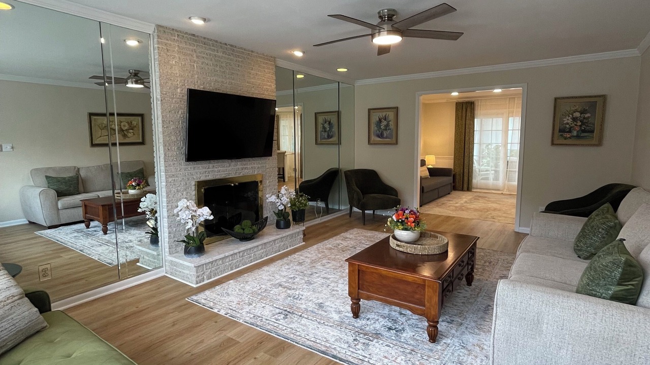 Photo of Livingroom in Nottingham