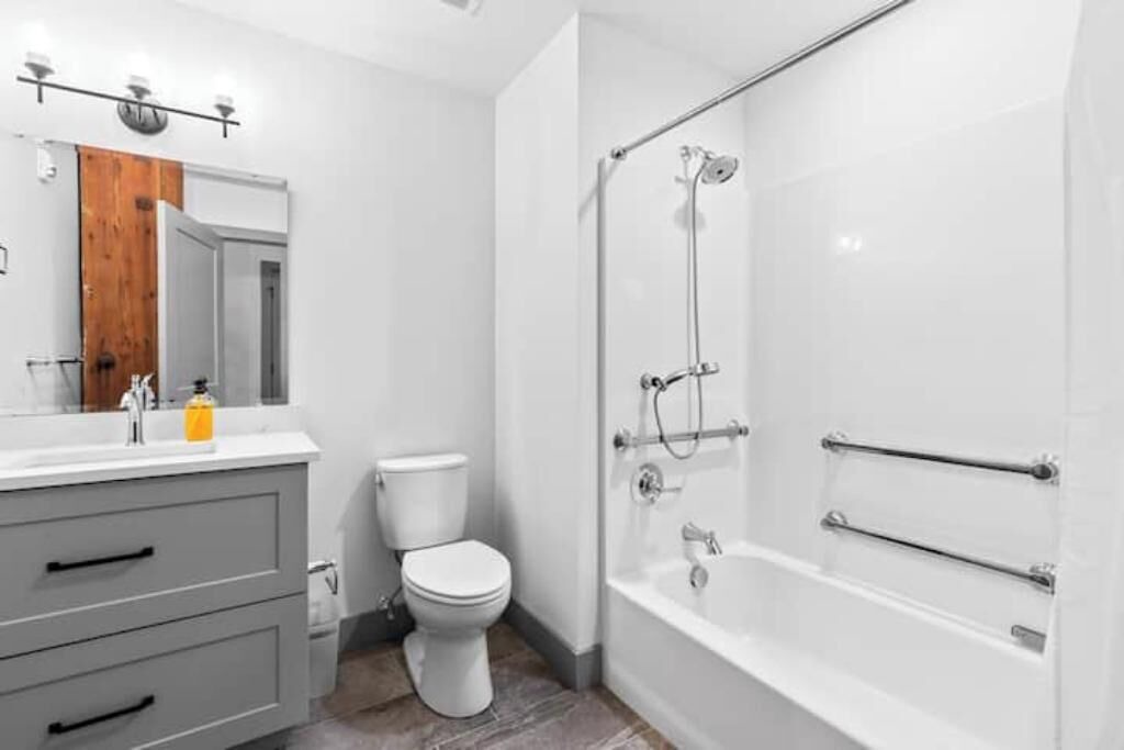 Photo of Bathroom in Downtown St. Louis