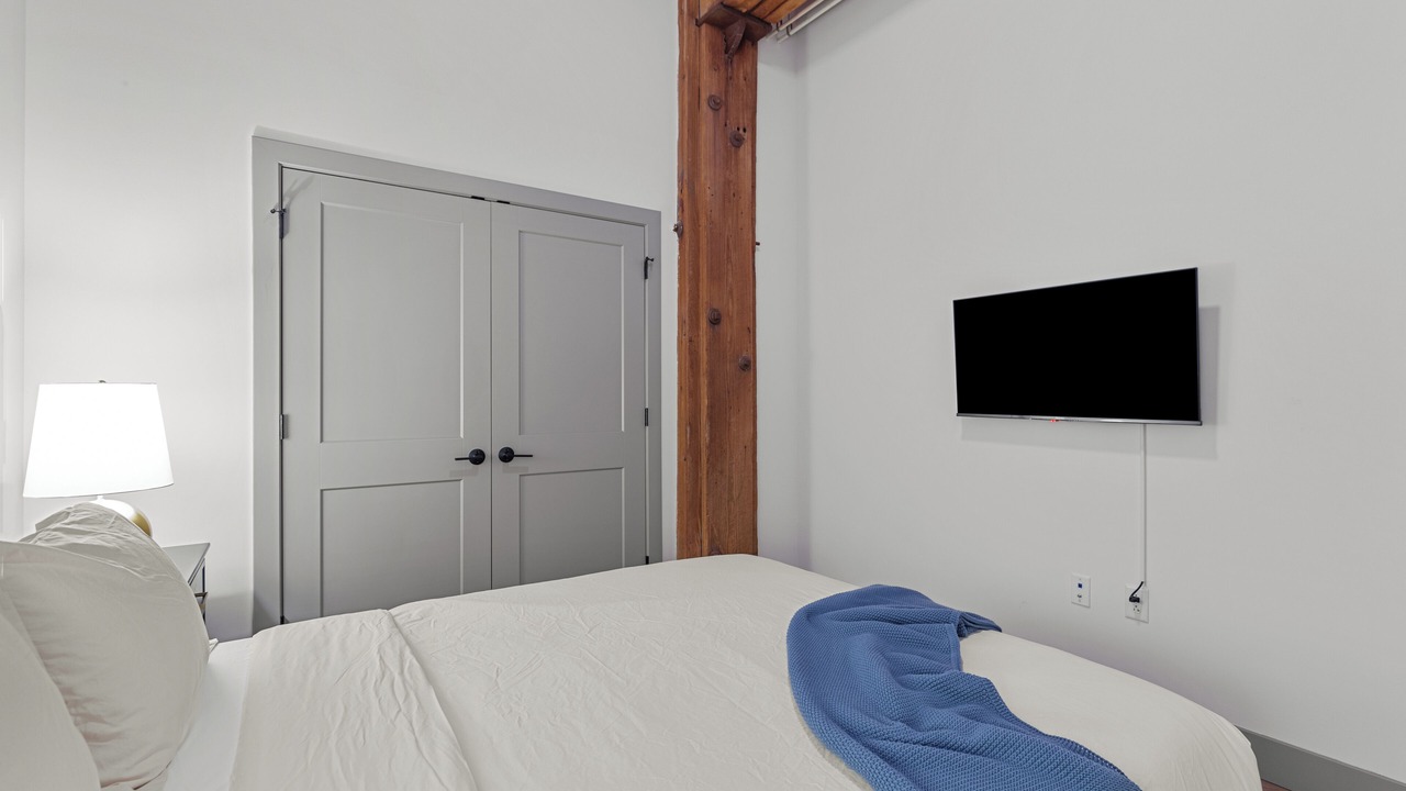 Photo of Bedroom in Downtown St. Louis