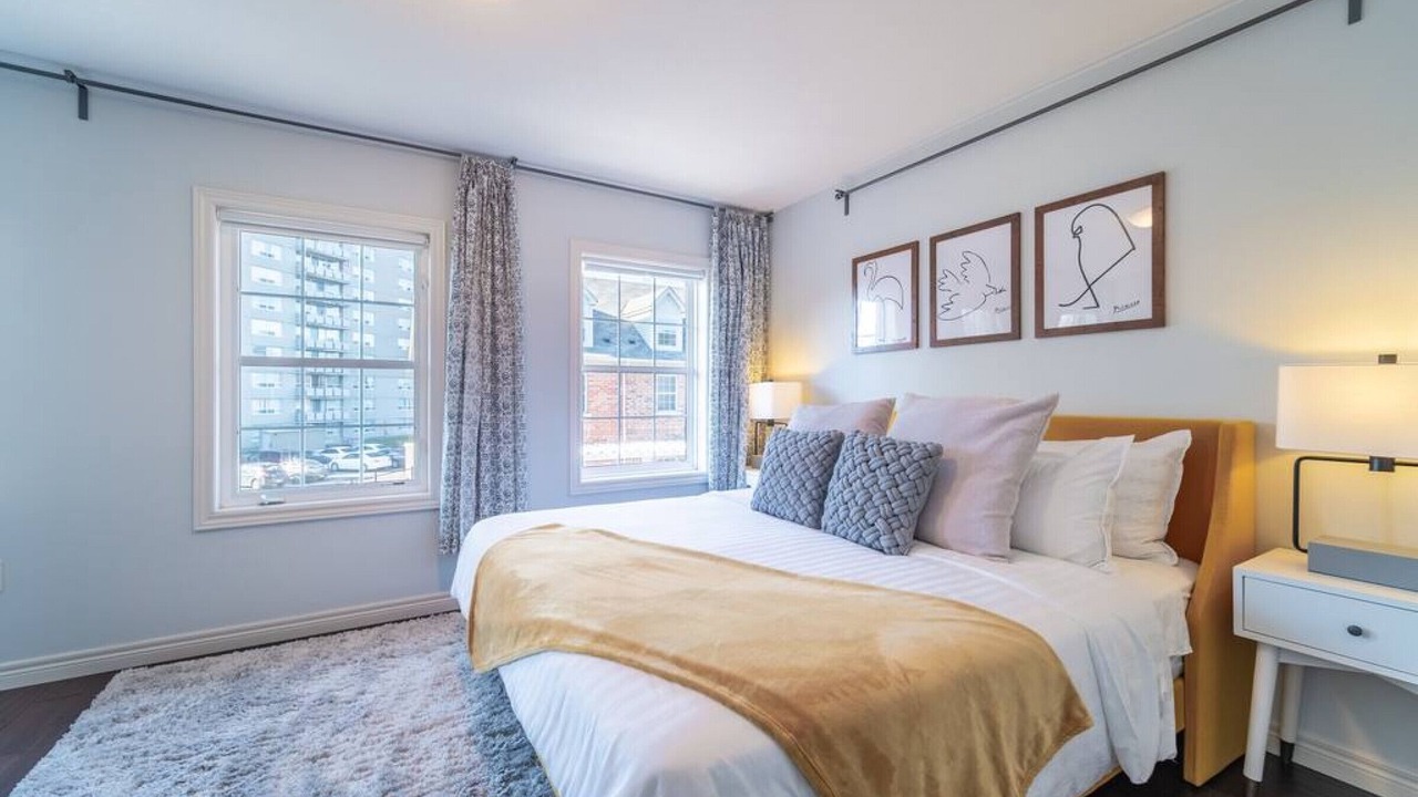 Photo of Bedroom in Mount Hope Huron Park