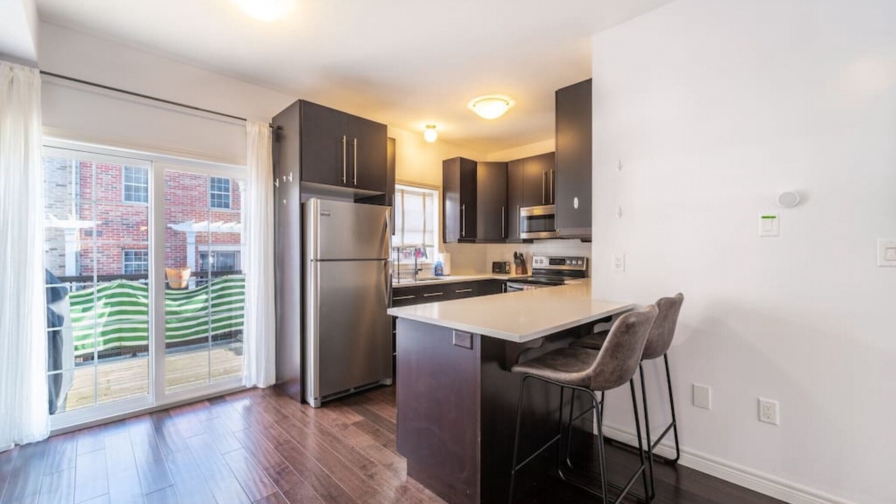 Photo of Kitchen in Mount Hope Huron Park