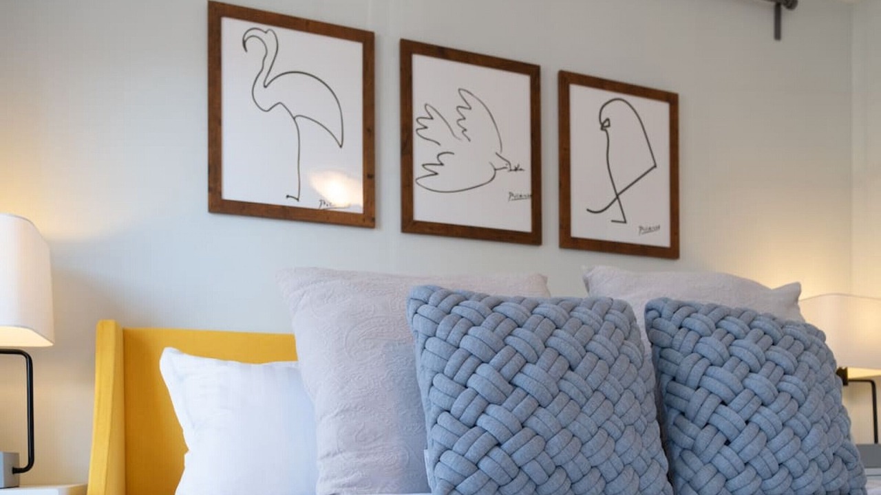 Photo of Bedroom in Mount Hope Huron Park