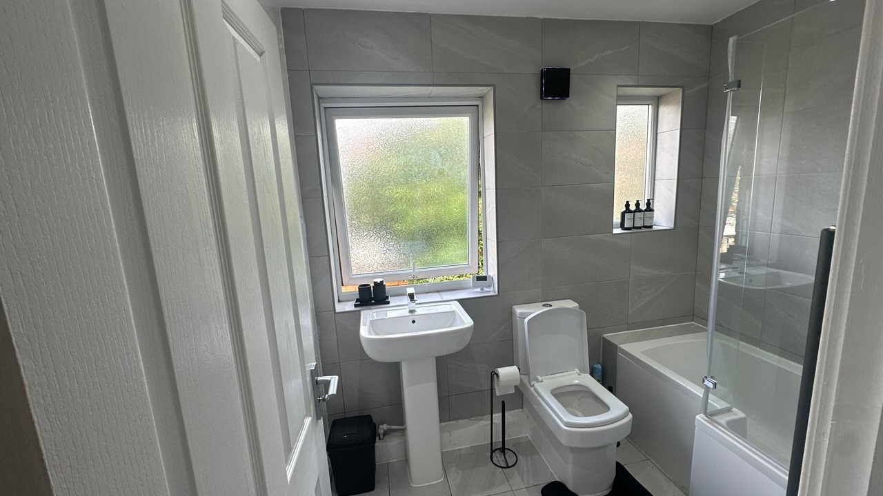 Photo of Bathroom in Broadheath