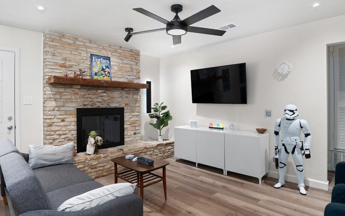 Photo of Bedroom in McNeil