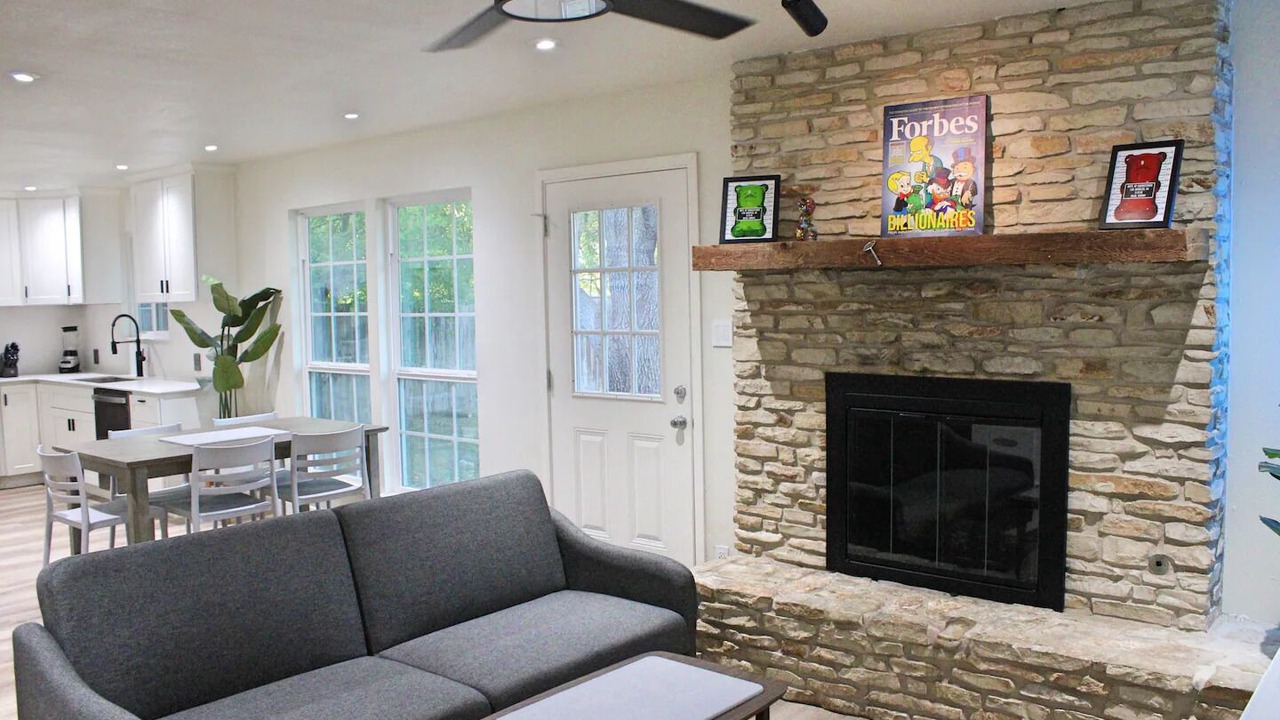 Photo of Bedroom in McNeil