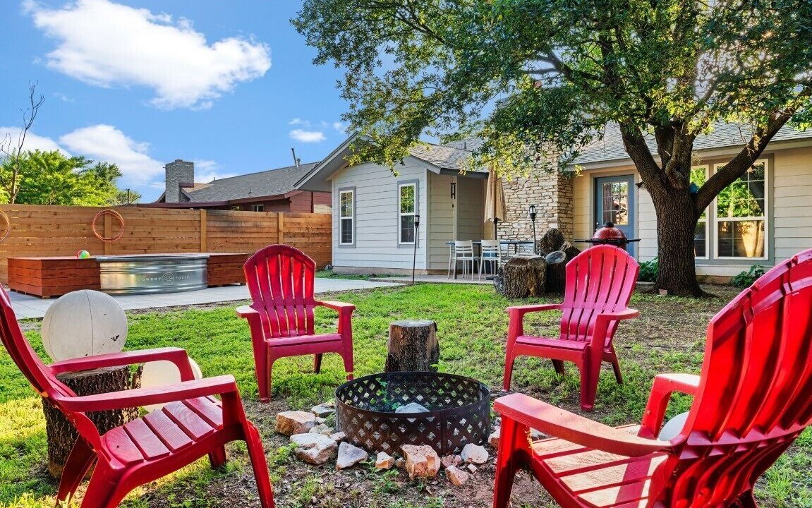 Photo of Outdoor in McNeil