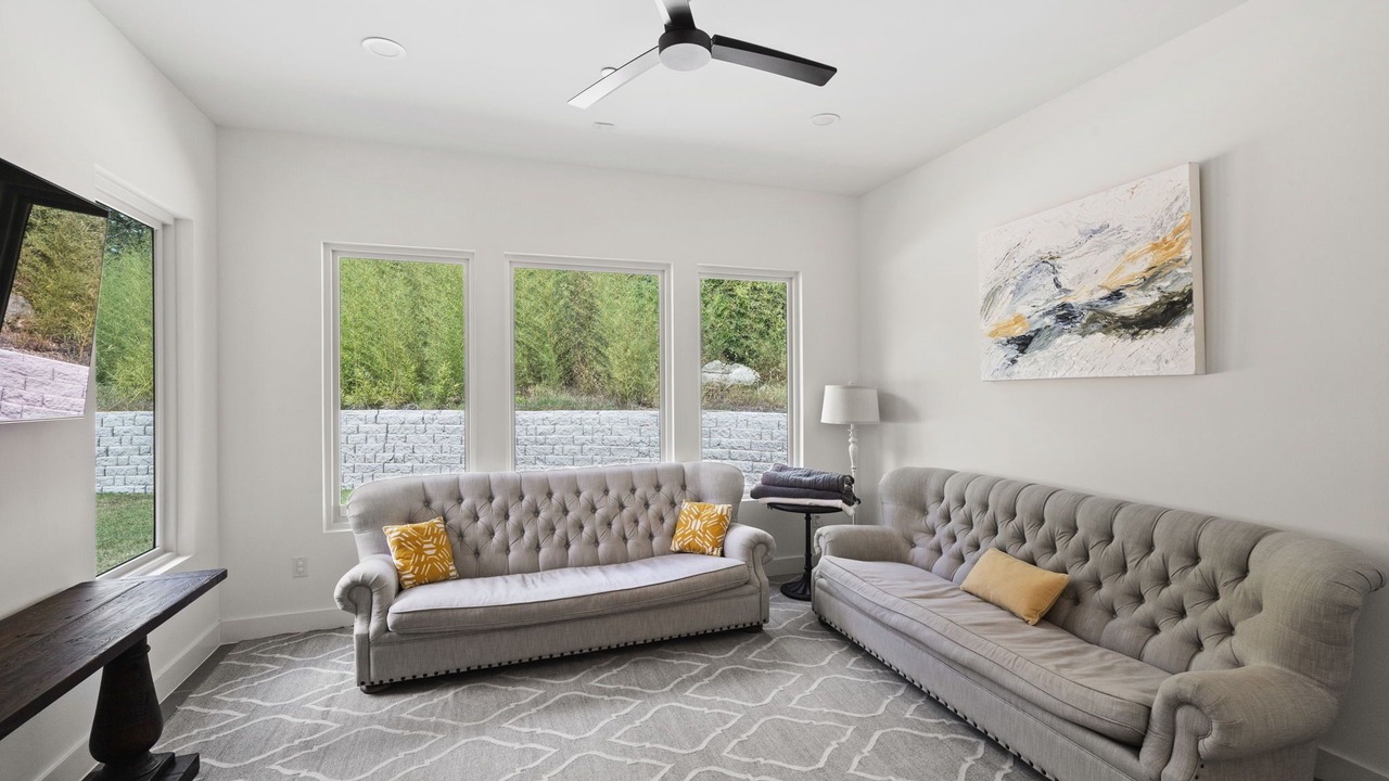 Photo of Livingroom in Dellana Hills