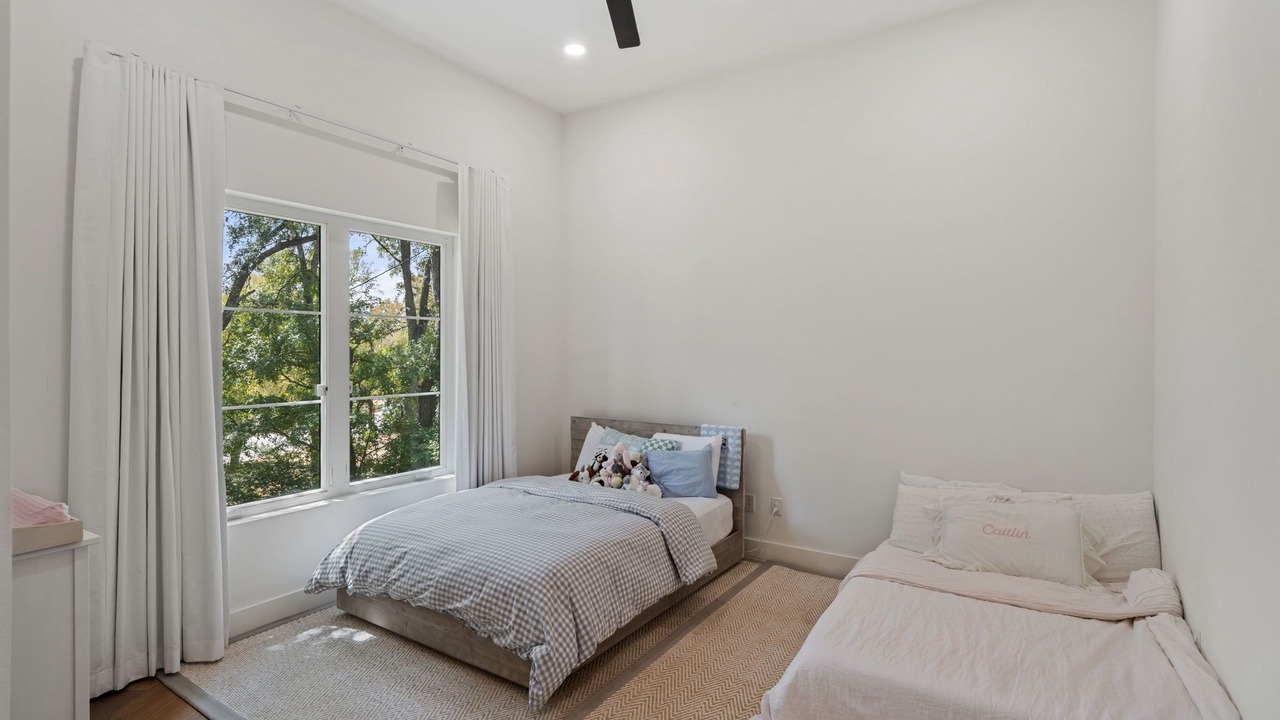 Photo of Bedroom in Dellana Hills
