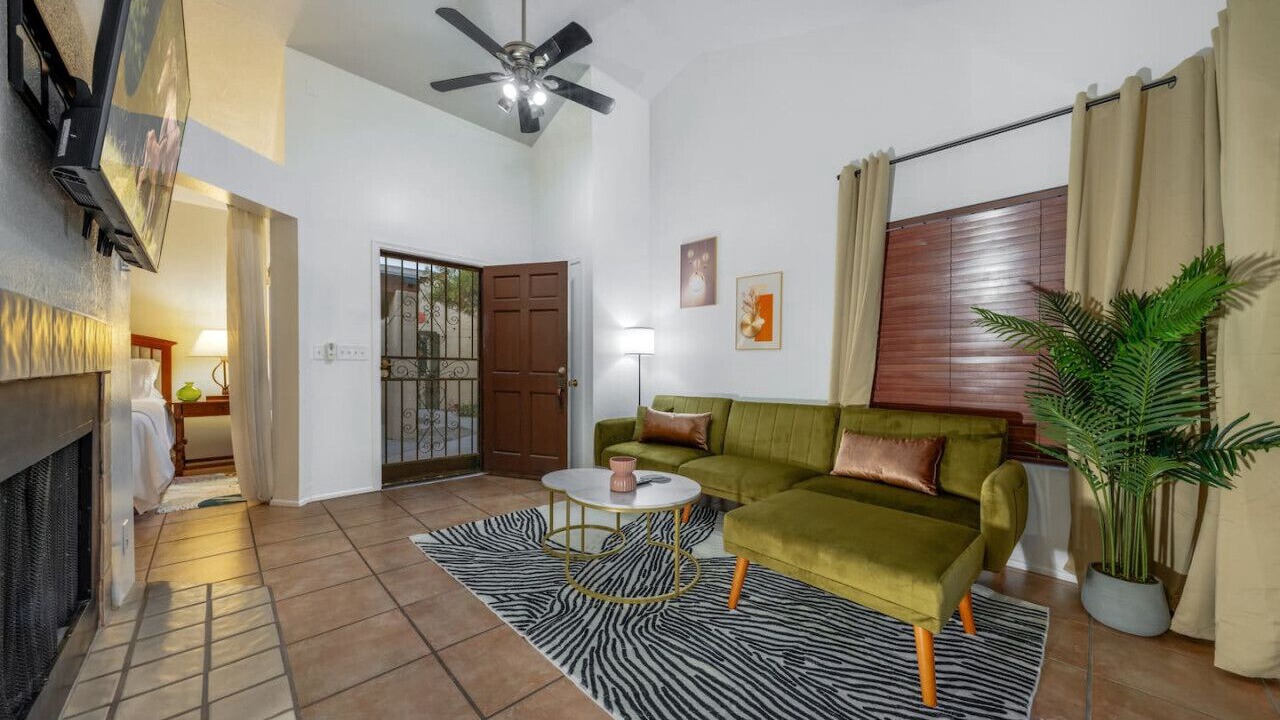 Photo of Livingroom in Menlo Park