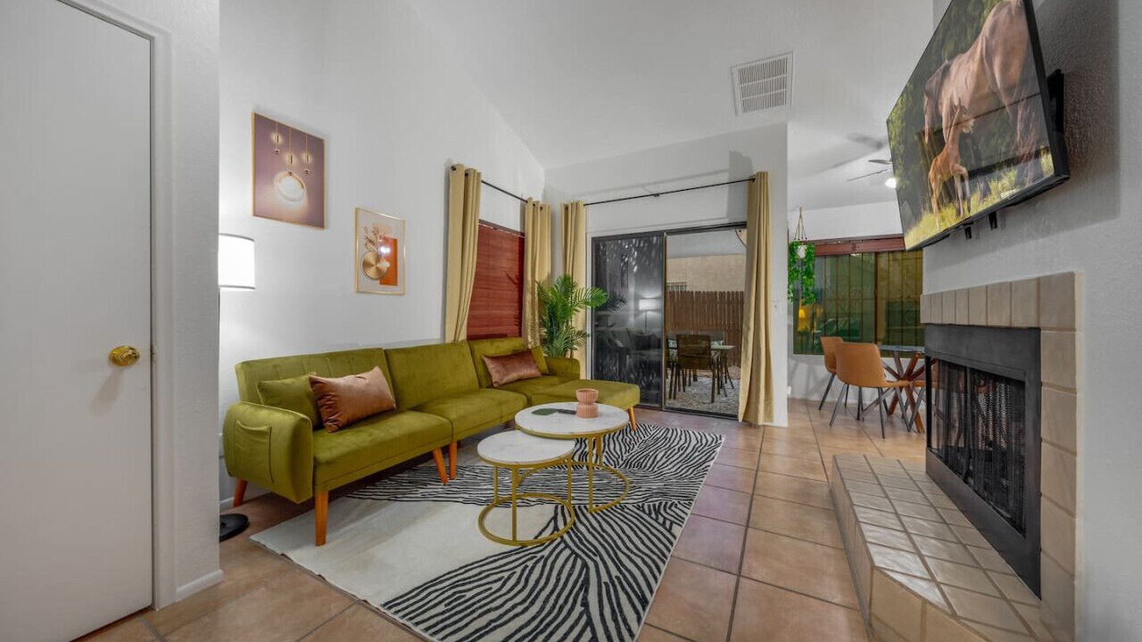 Photo of Livingroom in Menlo Park