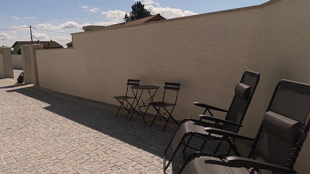 Photo of Patio Balcony in Creches-sur-Saone