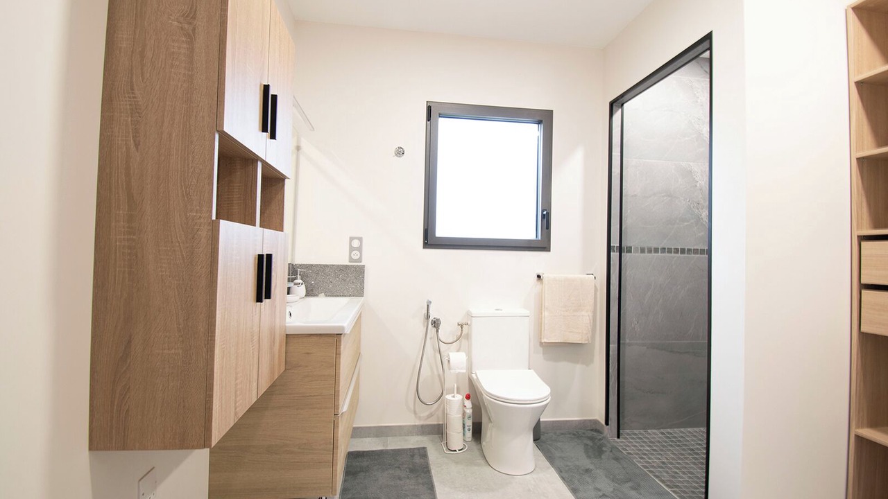 Photo of Bathroom in Creches-sur-Saone