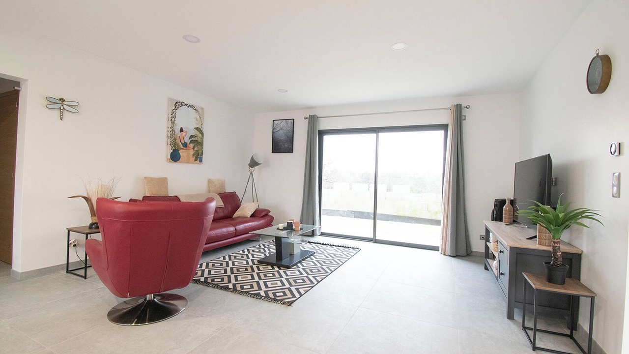 Photo of Livingroom in Creches-sur-Saone