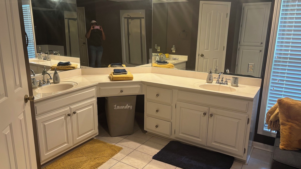 Photo of Bathroom in Blytheville