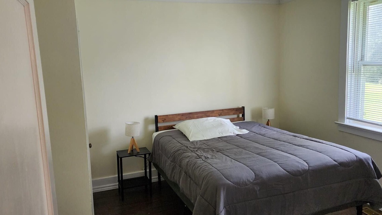 Photo of Bedroom in Cardinal