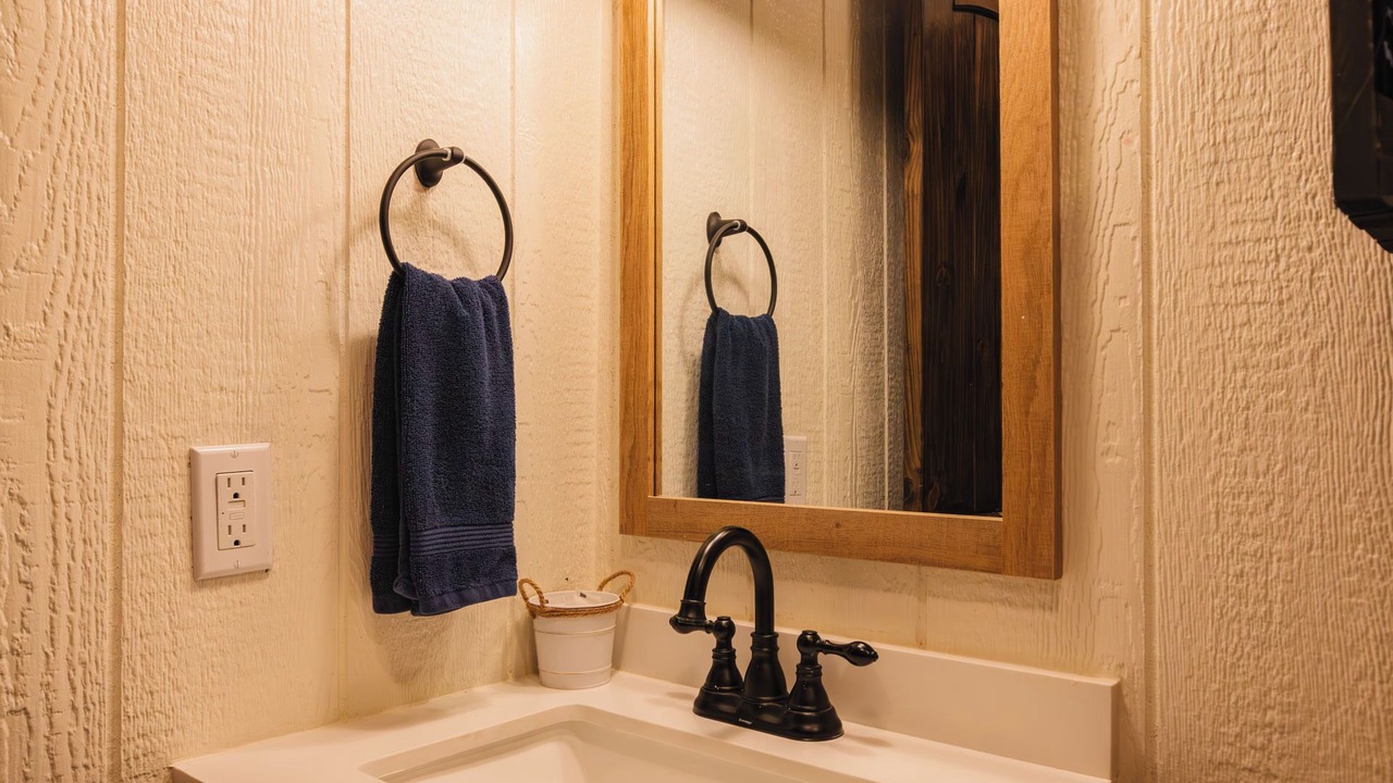 Photo of Bathroom in Mead