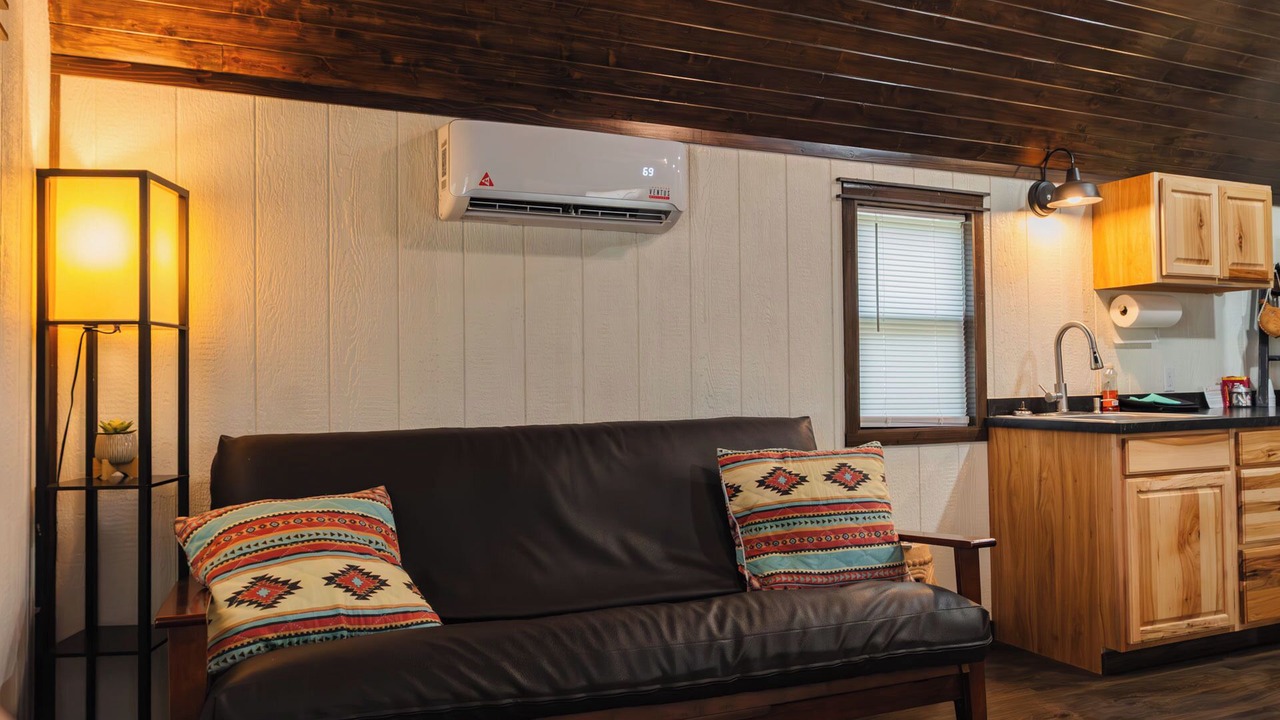 Photo of Livingroom in Mead