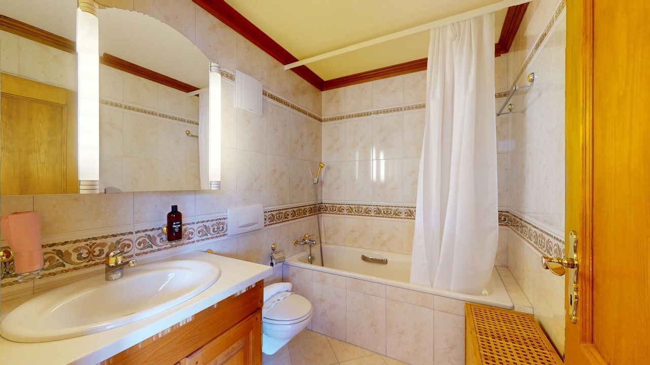 Photo of Bathroom in Champfer