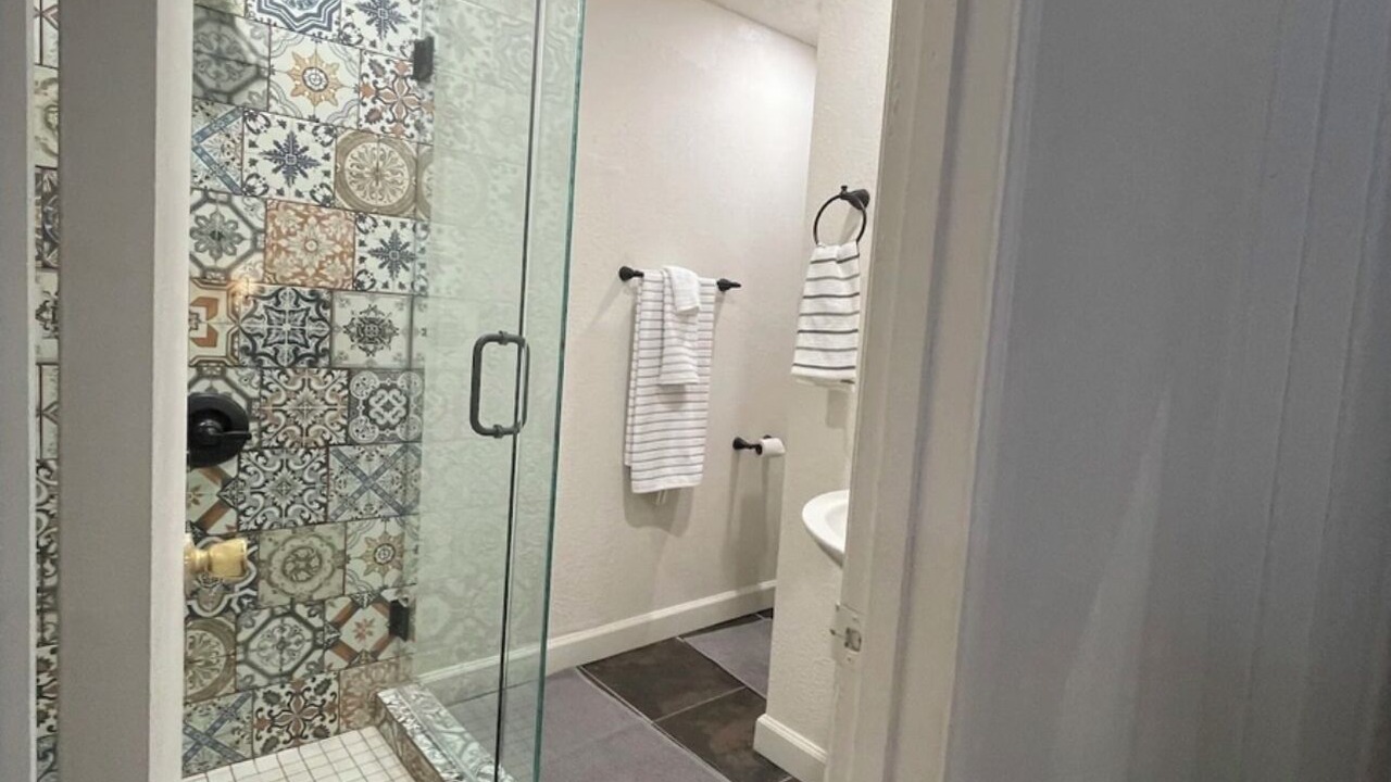 Photo of Bathroom in Van Buren