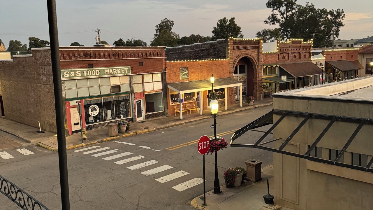 Photo of Others in Van Buren