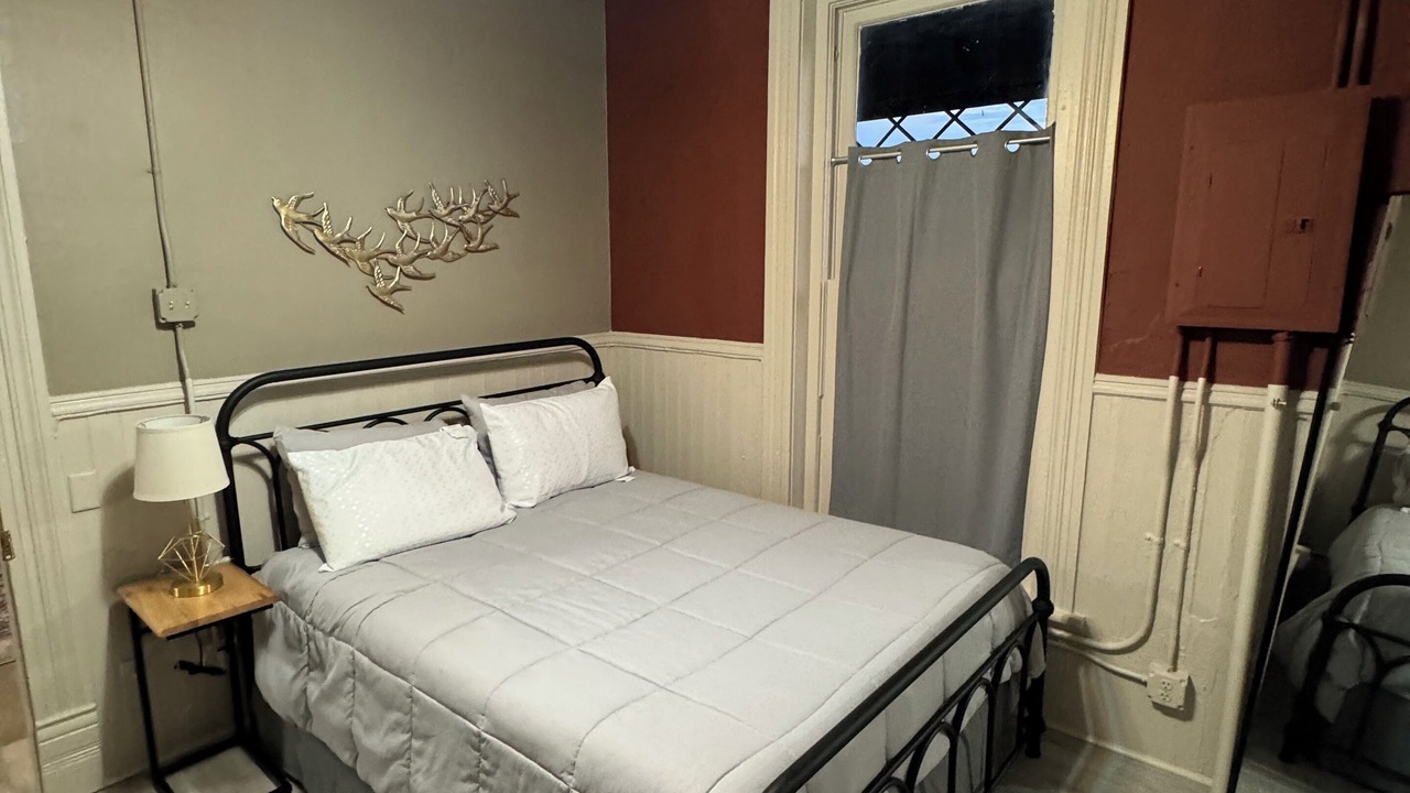 Photo of Bedroom in Van Buren