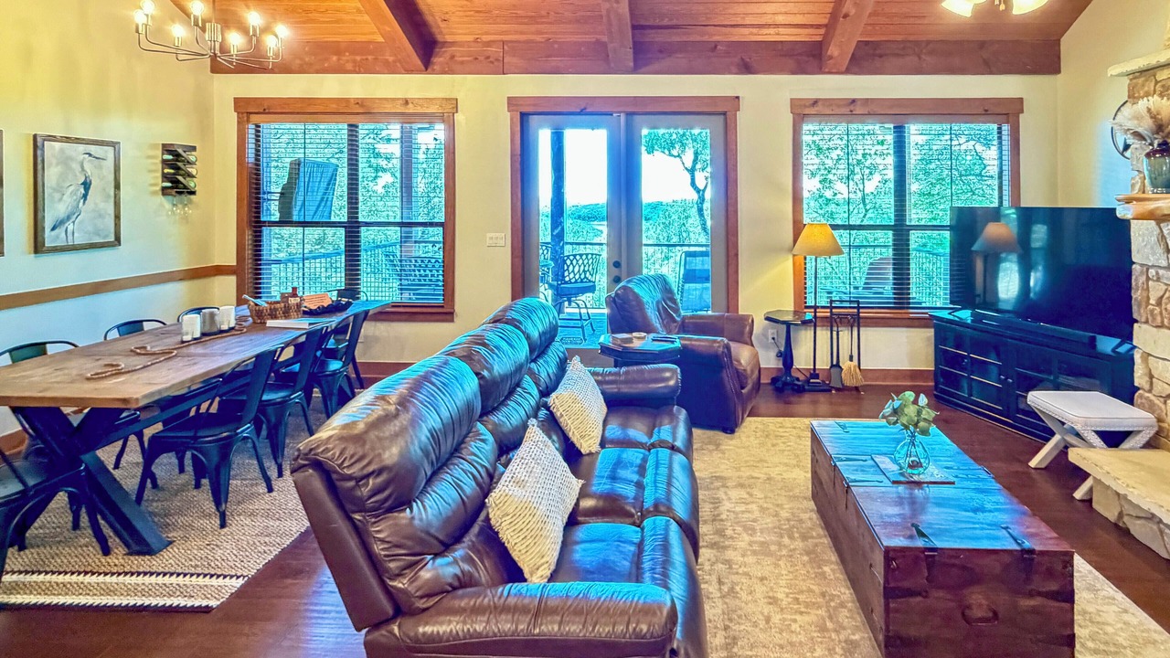 Photo of Livingroom in Jonestown