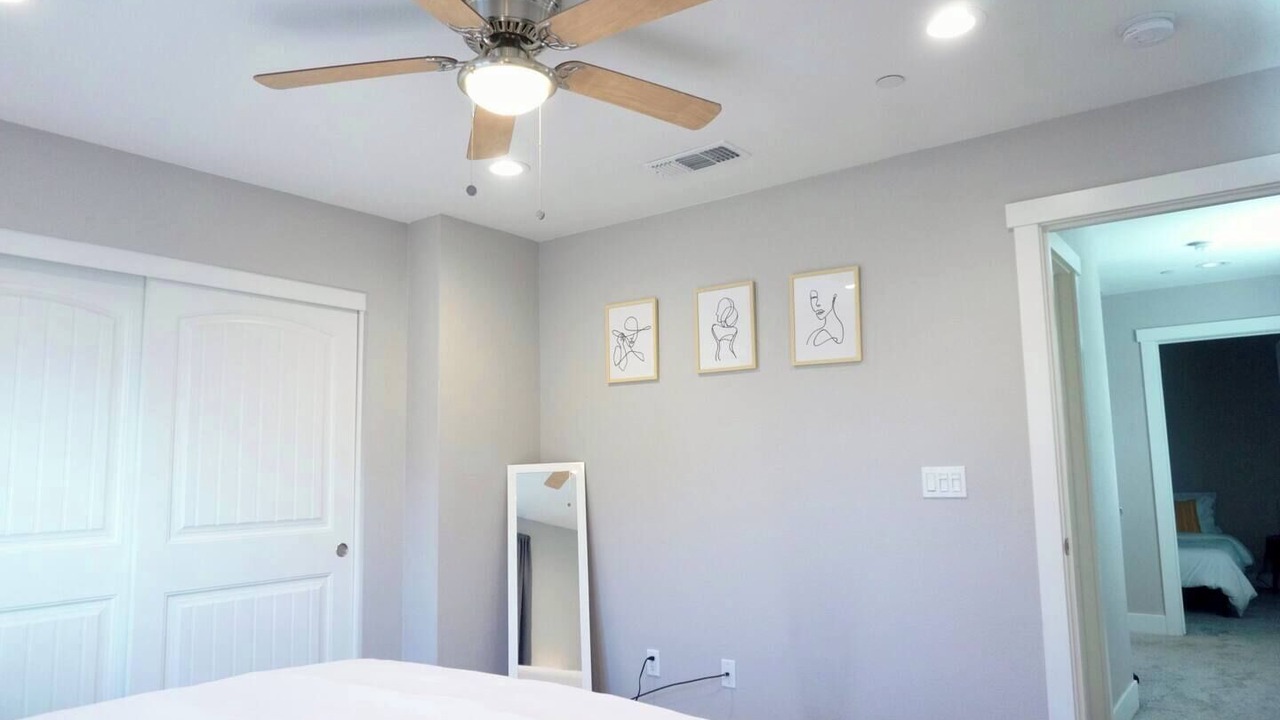 Photo of Bedroom in North Oak Park