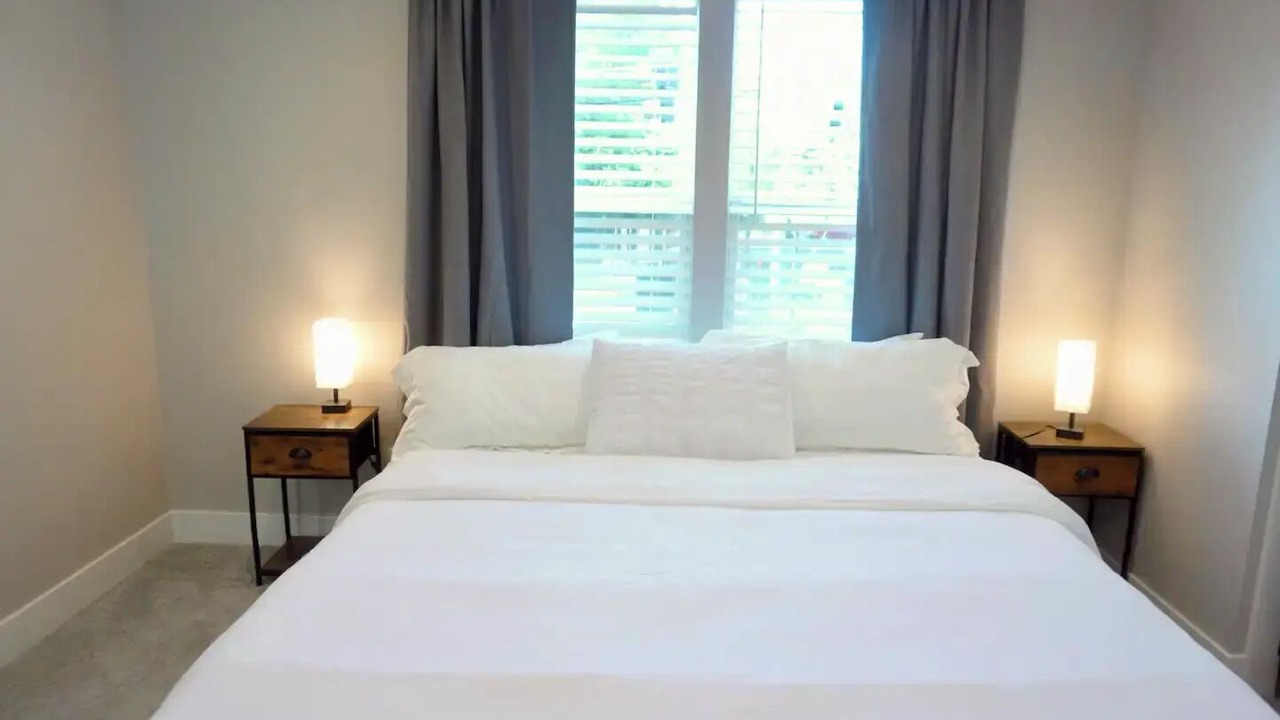 Photo of Bedroom in North Oak Park