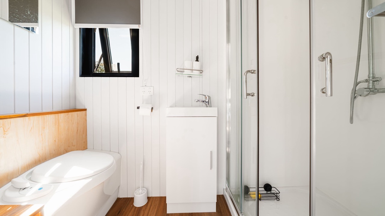 Photo of Bathroom in Stratford District