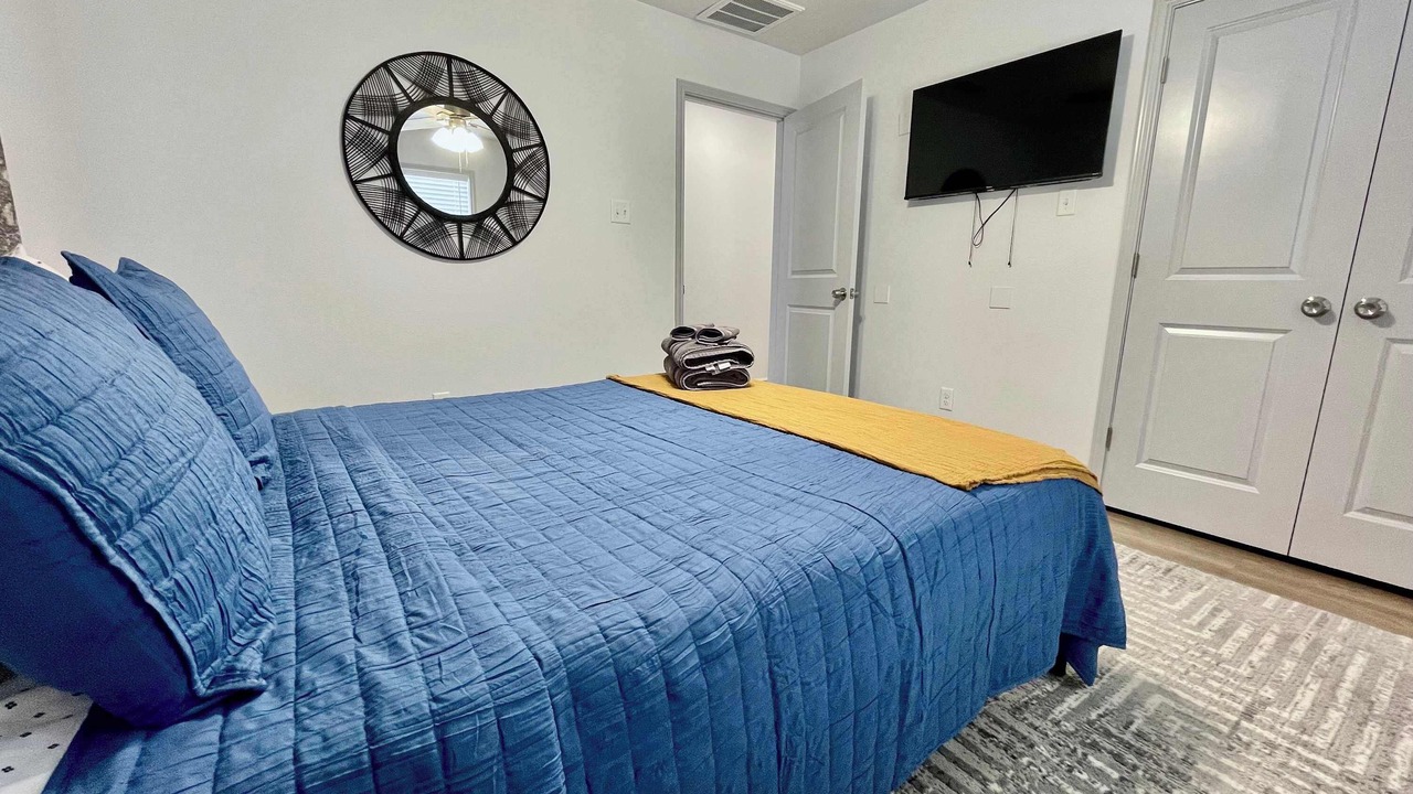 Photo of Bedroom in North by Northwest