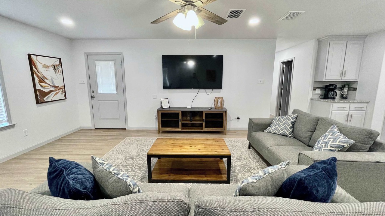Photo of Livingroom in North by Northwest