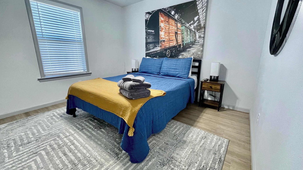 Photo of Bedroom in North by Northwest
