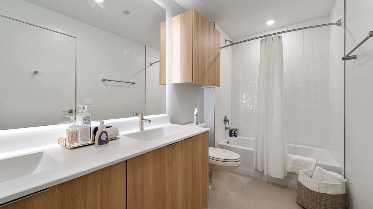Photo of Bathroom in River North