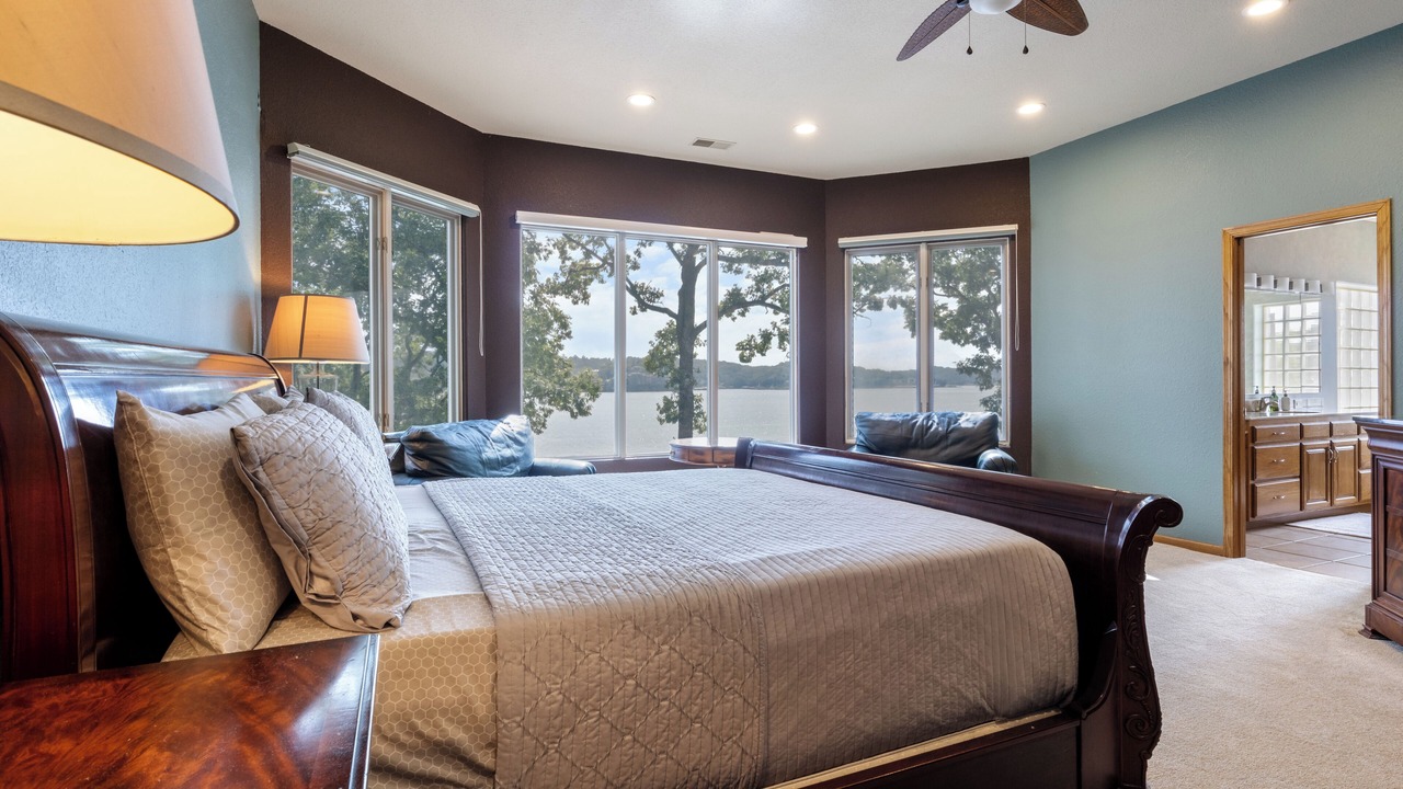 Photo of Bedroom in Lake Ozark